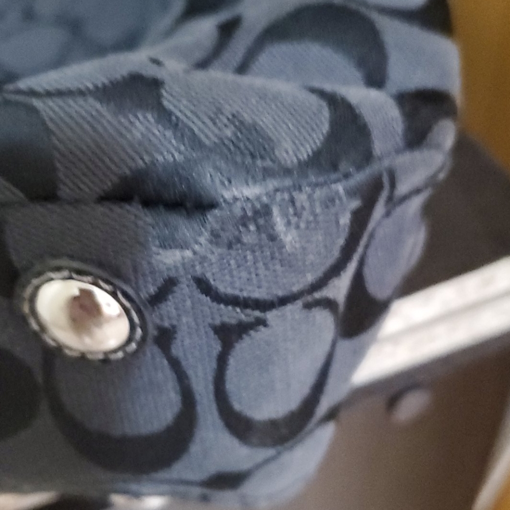 Coach Handbag - Picture 8 of 12